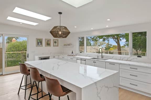 Mtry Pacific Jewel